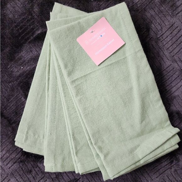New 100% cotton Green Pastel Napkins Set of 4. 20" x 20" - Picture 1 of 6
